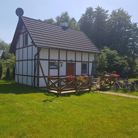 Chata Nad Rzeka Lipusz Bagian luar foto
