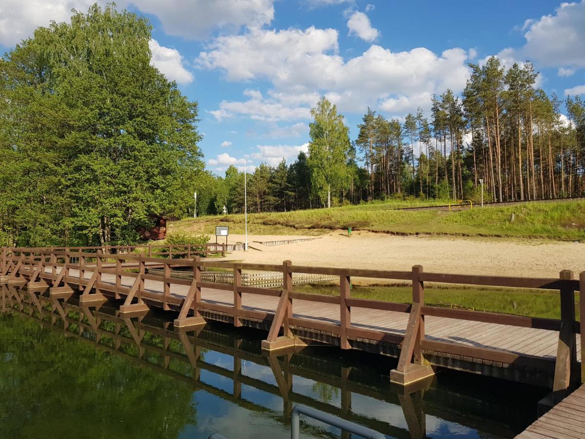 Chata Nad Rzeka Lipusz Bagian luar foto